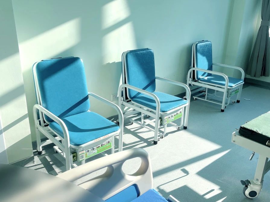 愛陪共享陪護床運營管理員超1000位，其市場定位清晰明了，未來可期